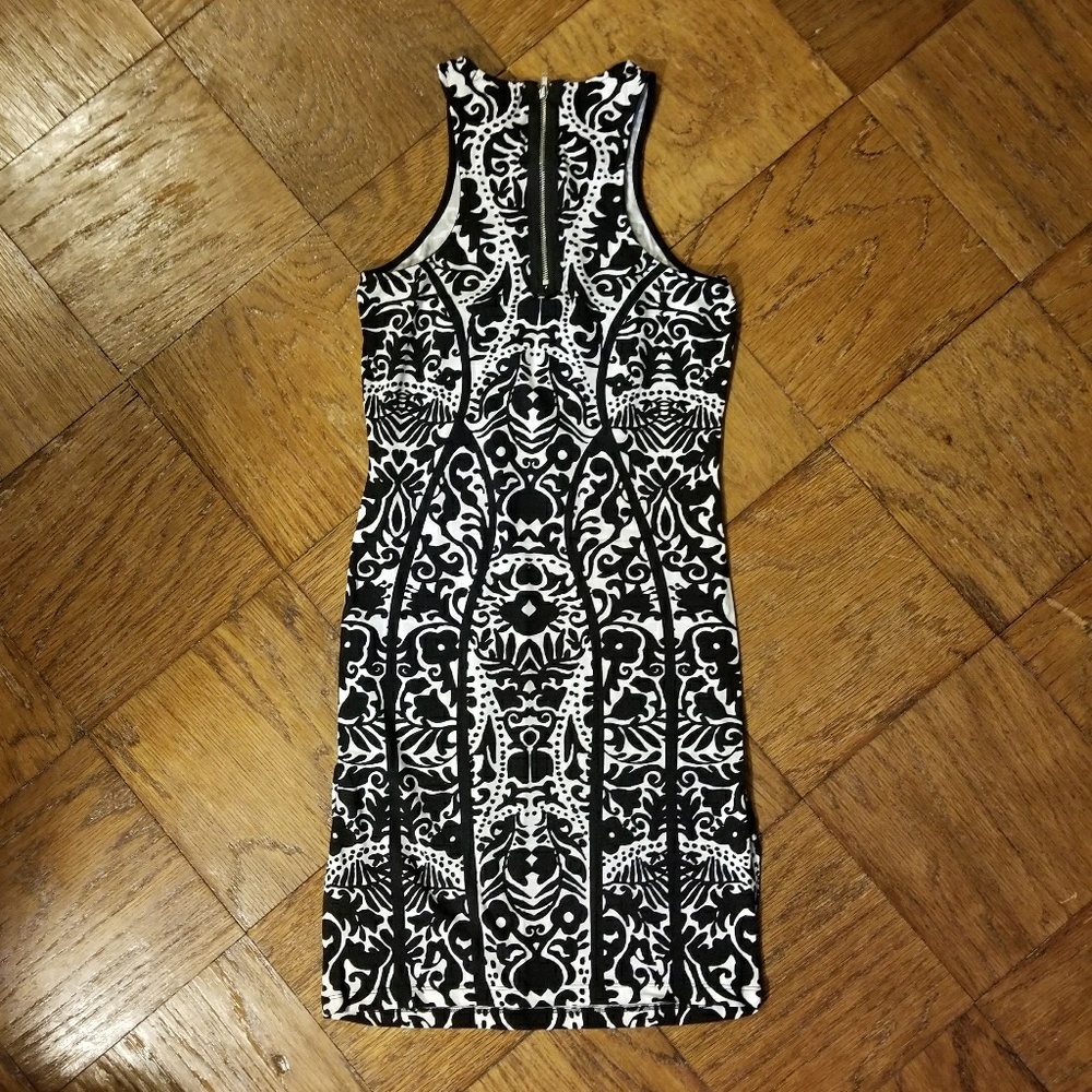 H&M | Black & white dress - size S